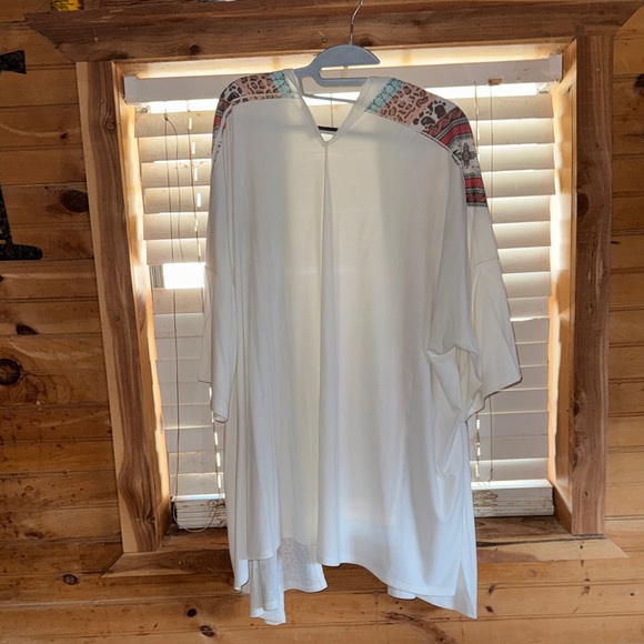 Multicolor Patterned Kimono Cardigan - Picture 3 of 3